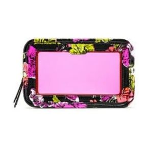 Victoria’s Secret bombshell wild flower beauty case